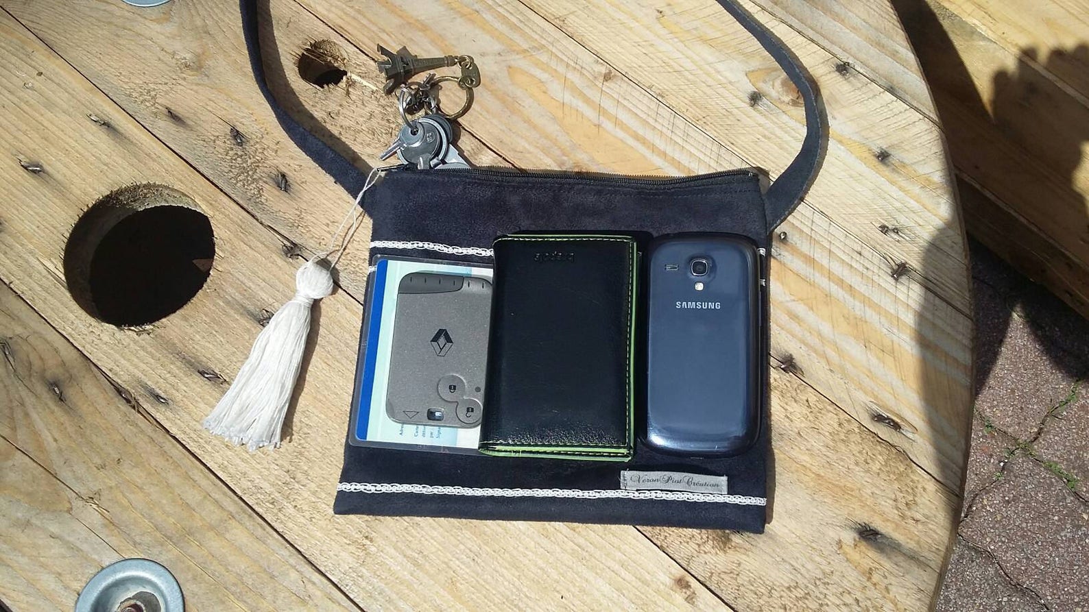 Petit sac pochette daim marine et blanc bandoulière femme fille petite sacoche veronpiotcréation mariage fête habillé
