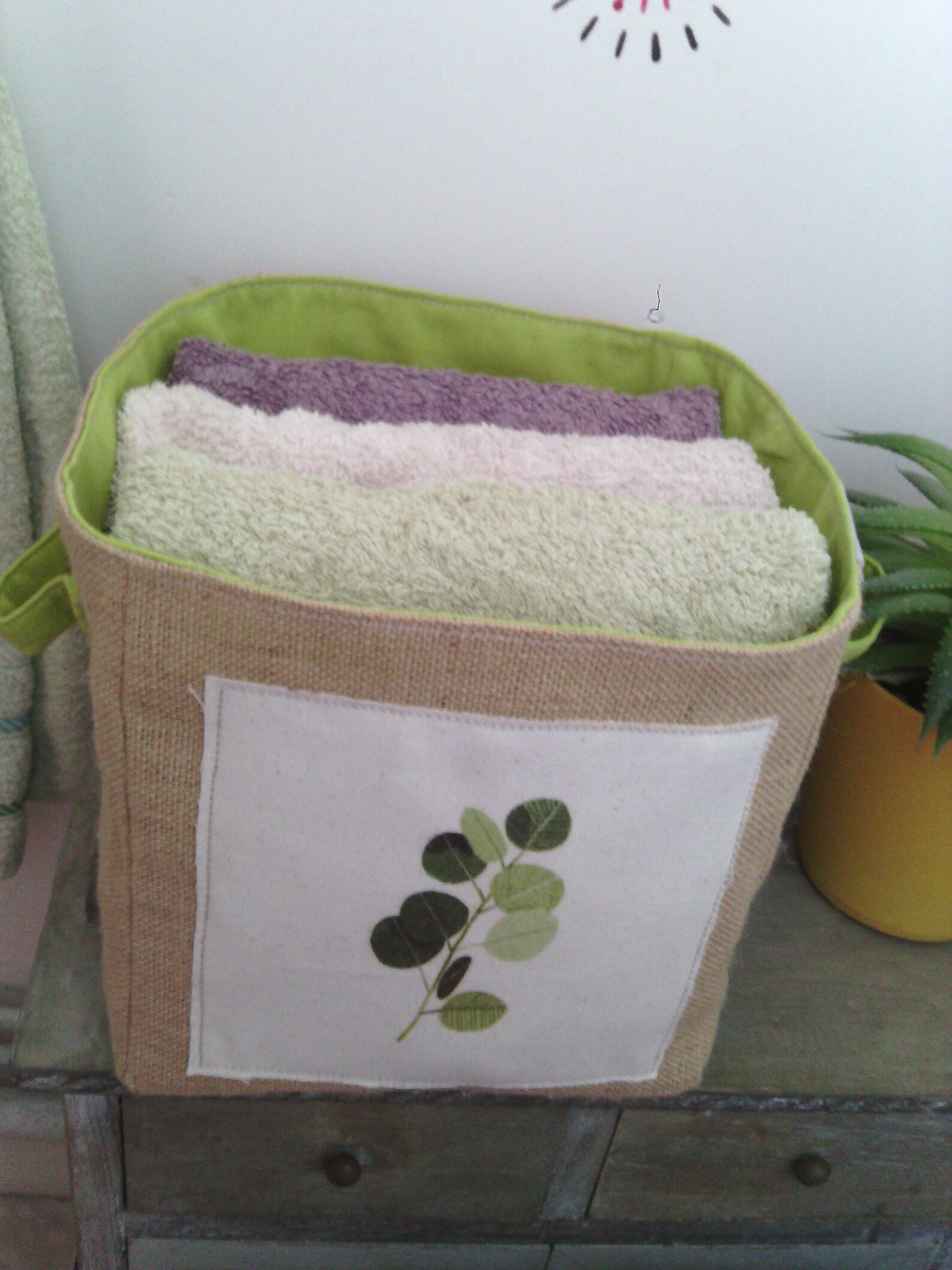 Panier panière en toile de jute feuille vintage cadeau veronpiotcreation