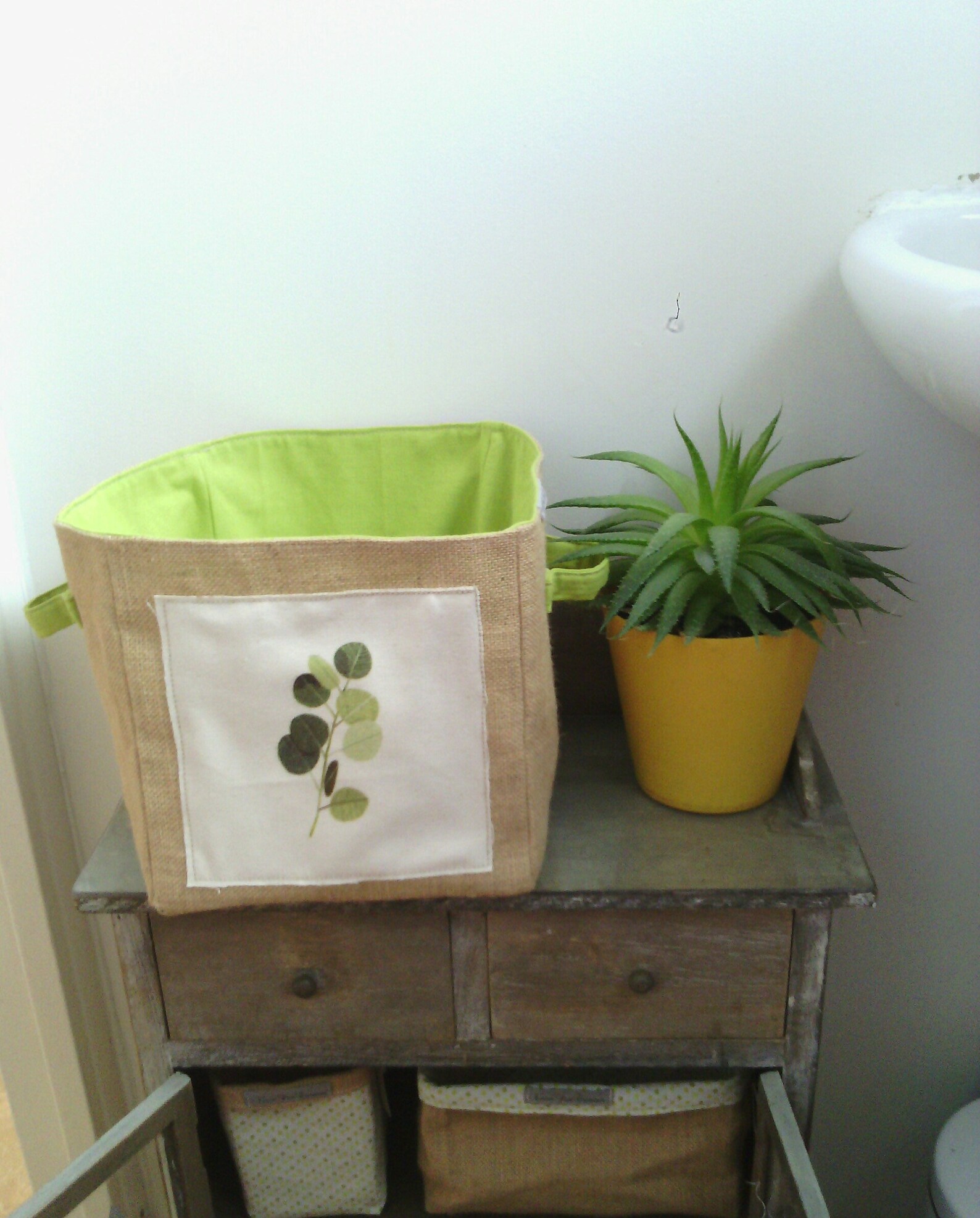 Panier panière en toile de jute feuille vintage cadeau veronpiotcreation