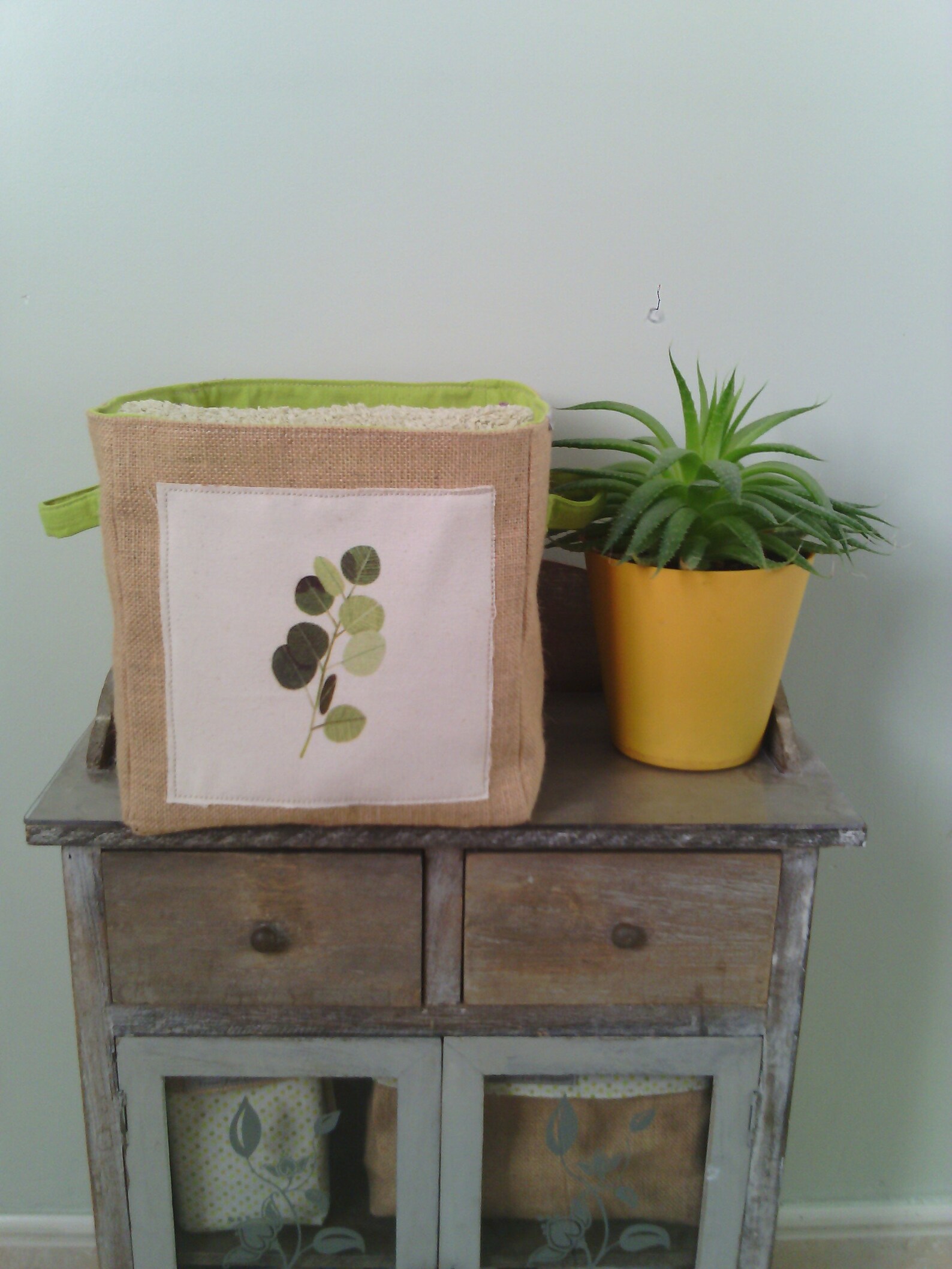 Panier panière en toile de jute feuille vintage cadeau veronpiotcreation
