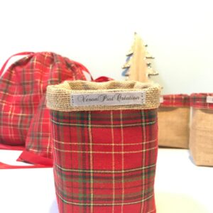 panier toile de jute vide poche home gift cadeau noël décoration toile de jute réversible tissu rouge de Noël zéro déchet veronpiocréation