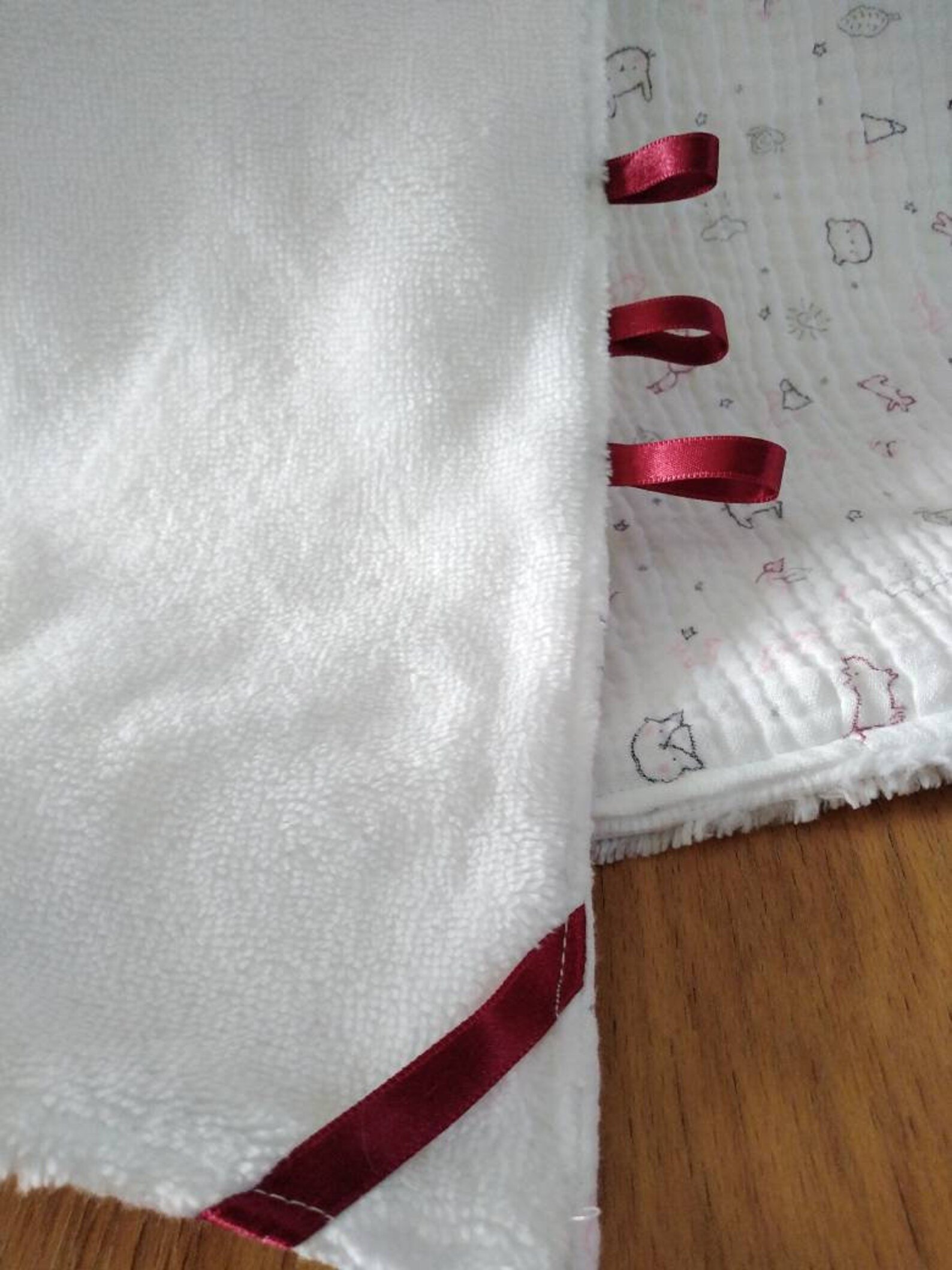 Couverture bébé cadeau de naissance plaid naissance enfant coton double gaze et éponge de bambou veronpiotcreation baby gift nursery
