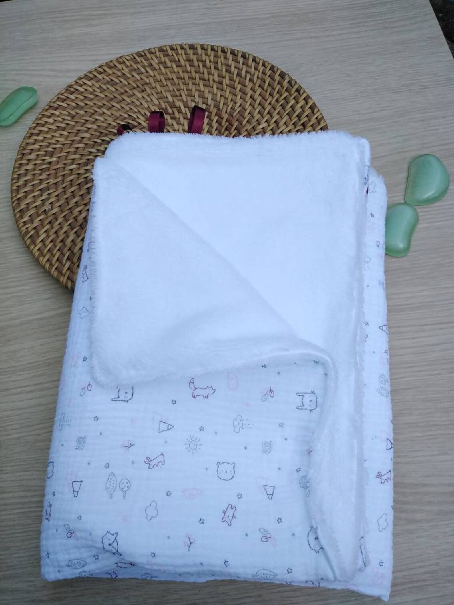 Couverture bébé cadeau de naissance plaid naissance enfant coton double gaze et éponge de bambou veronpiotcreation baby gift nursery