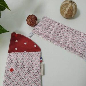 Pochette à masque, et son masque en tissu type afnor, en coton enduit imperméable, fait main en France veronpiotcréation