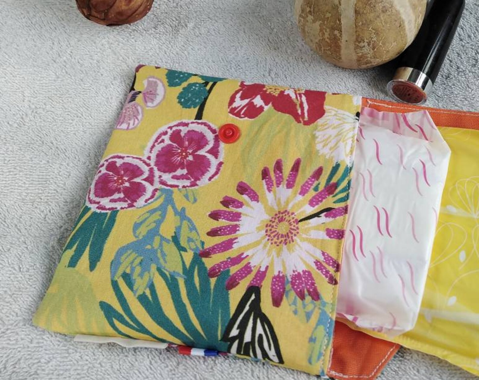 Pochette à masque, serviette hygiénique, pochette imperméable en coton enduit , à savon, à papier, véronpiotcréation fait main en France