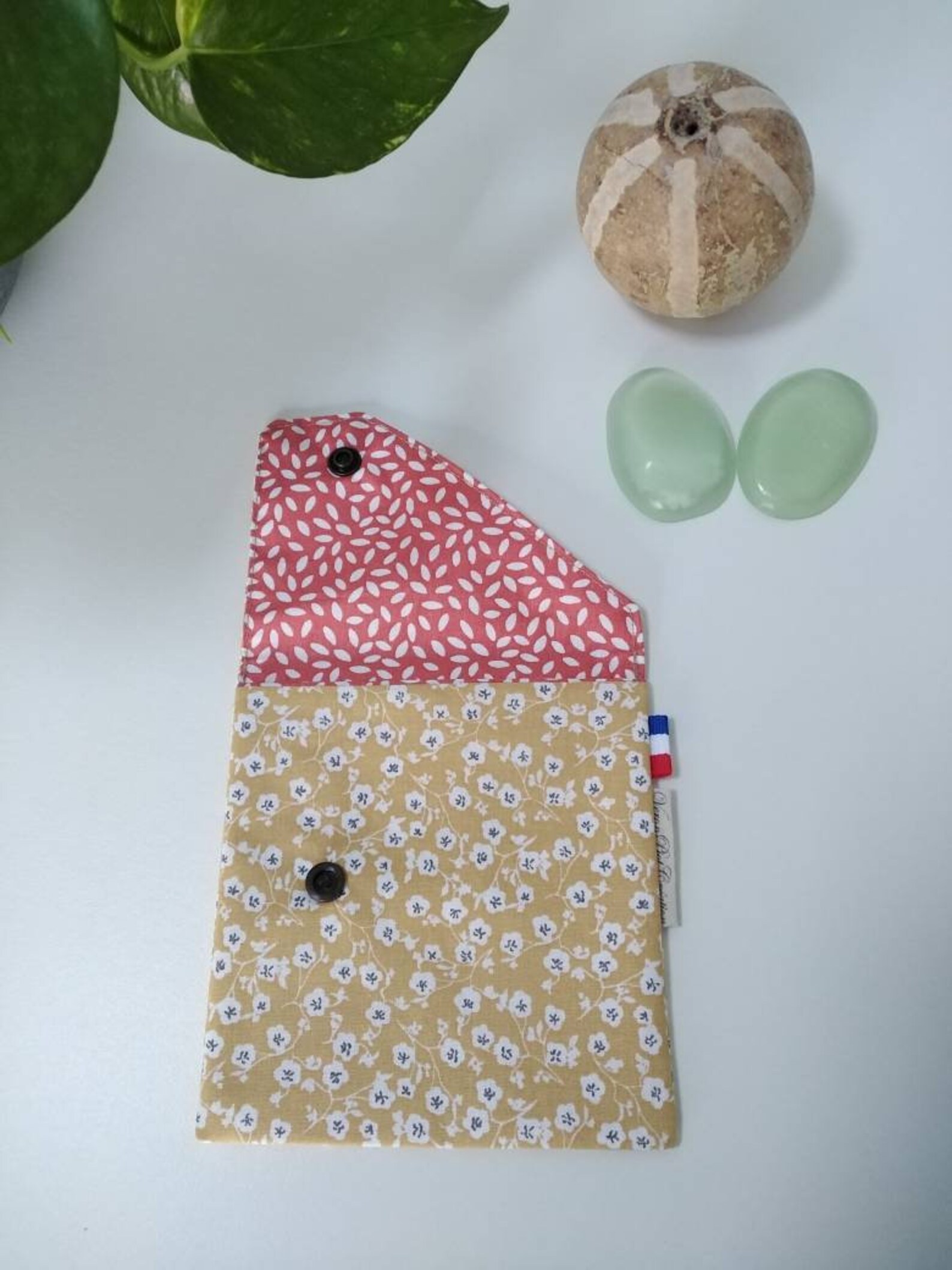 Pochette à masque, à serviette, à savon, à papier en coton enduit imperméable, zéro déchet, cadeau fait main France veronpiotcréation,