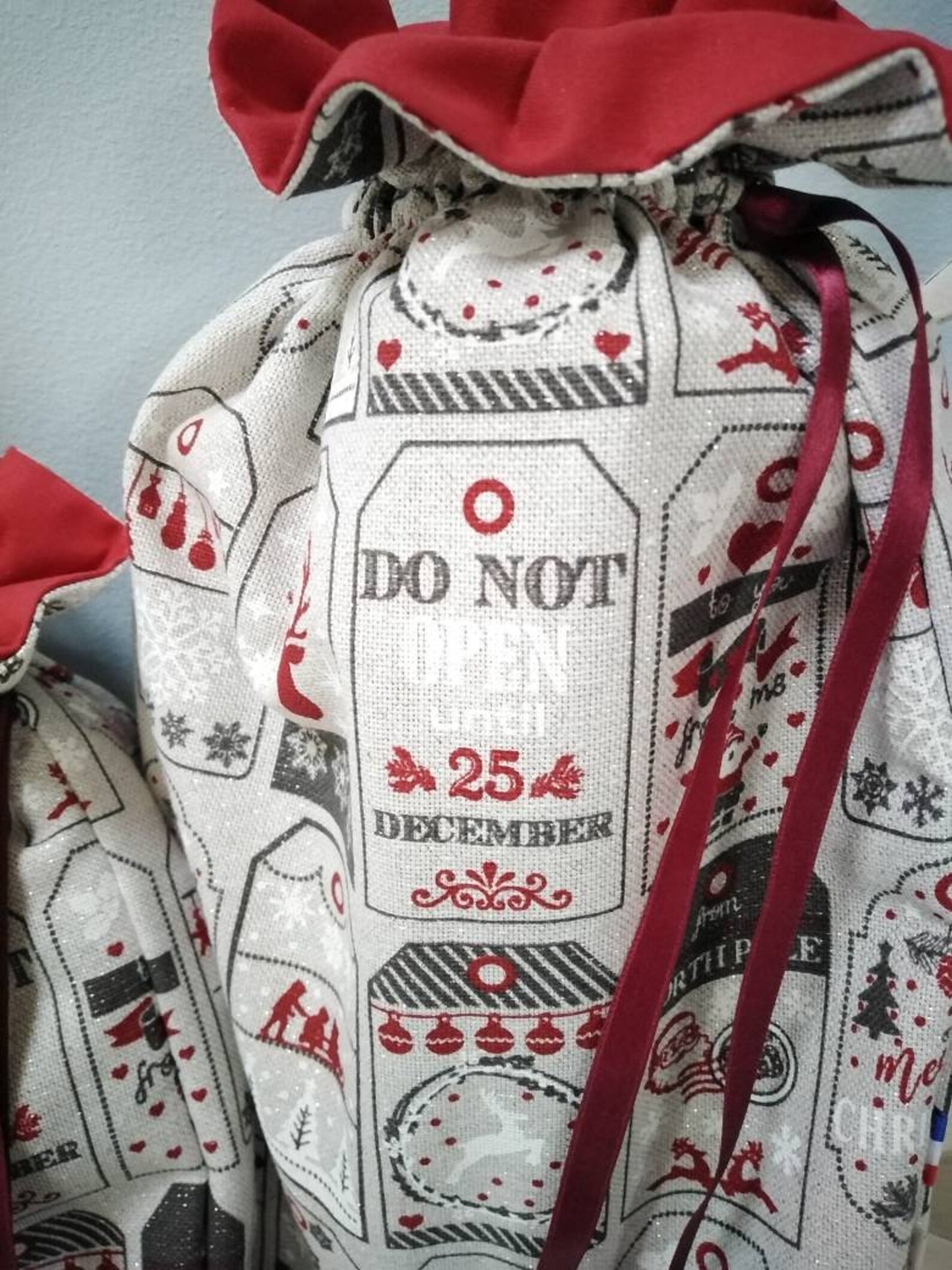 Sac d'emballage de cadeaux de Noël, sac de Noël, Noël zéro déchet, sac tissu de Noël et ruban de satin pour enfants, cordon veronpiotcreati