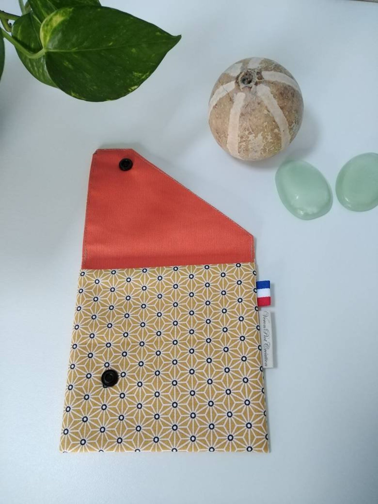 Pochette à masque, à serviette, à savon, à papier en coton enduit imperméable, zéro déchet, cadeau fait main France veronpiotcréation,