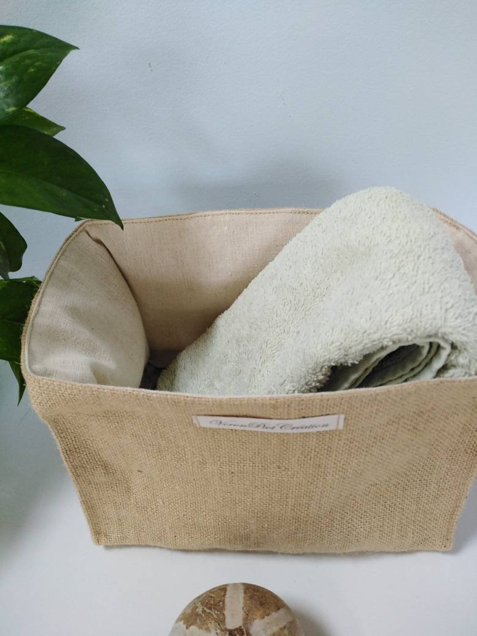 panier jute rangement toile de jute vide poche panière salle de bain cadeau écolo responsable décoration mariage crémaillère St Valentin
