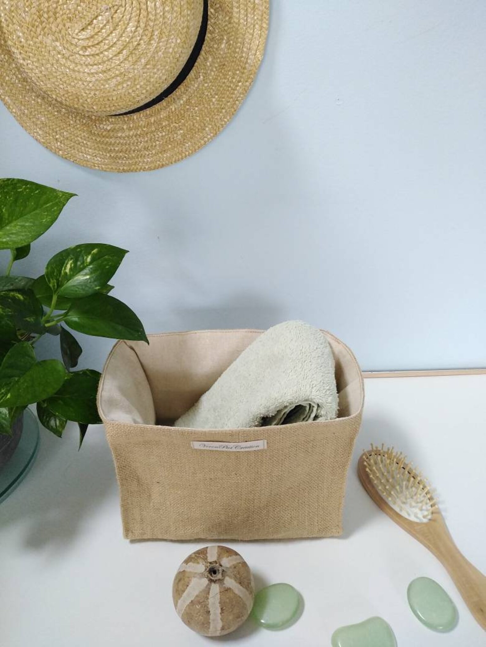 panier jute rangement toile de jute vide poche panière salle de bain cadeau écolo responsable décoration mariage crémaillère St Valentin