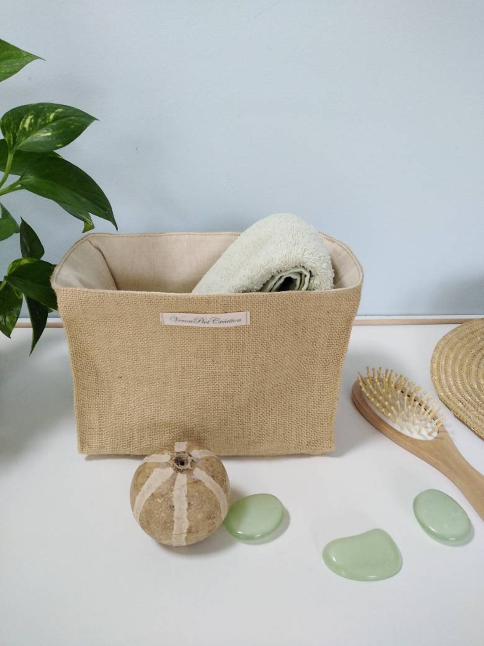 panier jute rangement toile de jute vide poche panière salle de bain cadeau écolo responsable décoration mariage crémaillère St Valentin
