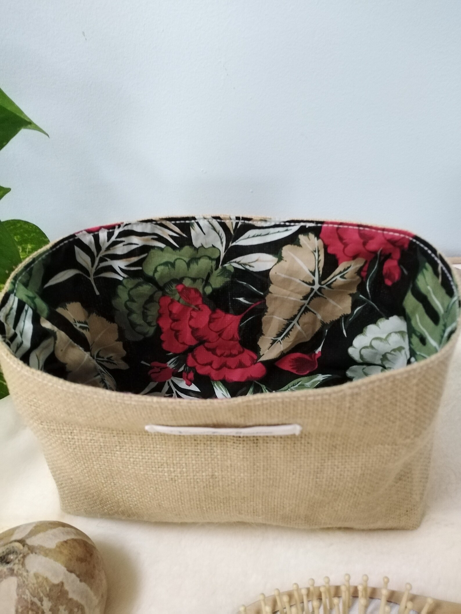 panier toile de jute rangement feuillage vide poche panière table à langer veronpiot cadeau écolo responsable décoration mariage crémaillère