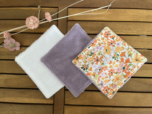 Lot de 3 lingettes lavables en éponge de bambou et coton fleuri – Grand format 15 × 15 cm