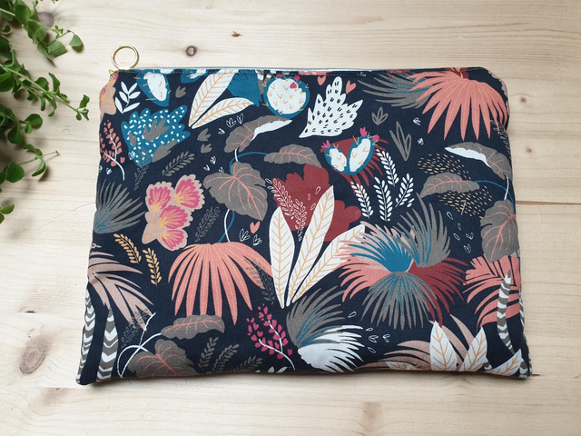 Pochette en tissu molletonnée pour tablette veronpiotcreation