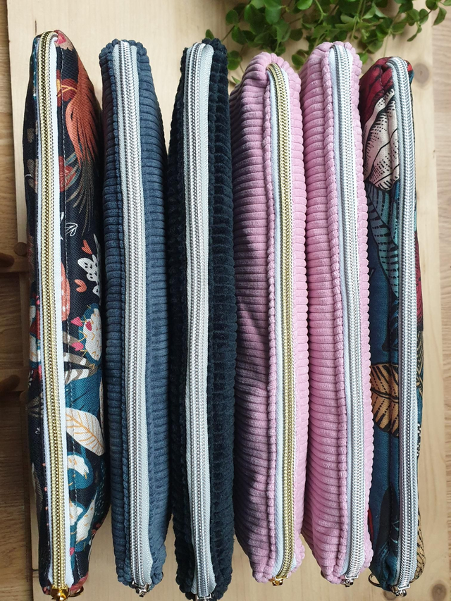 Pochette en tissu molletonnée pour tablette veronpiotcreation
